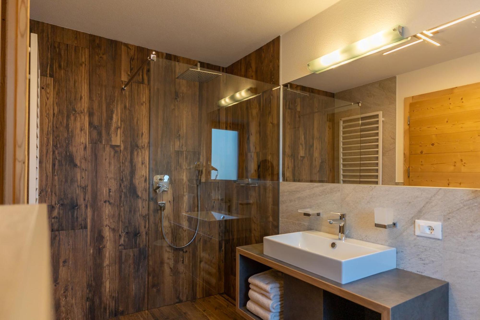 Chalet Fisti La Villa (Trentino Alto Adige) Quarto foto